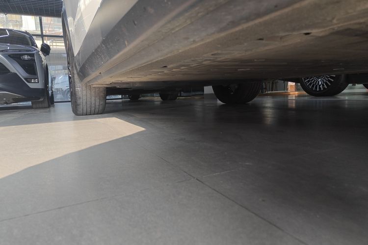 蔚来ES8 2022款 100kWh 领航版 六座局部细节9001