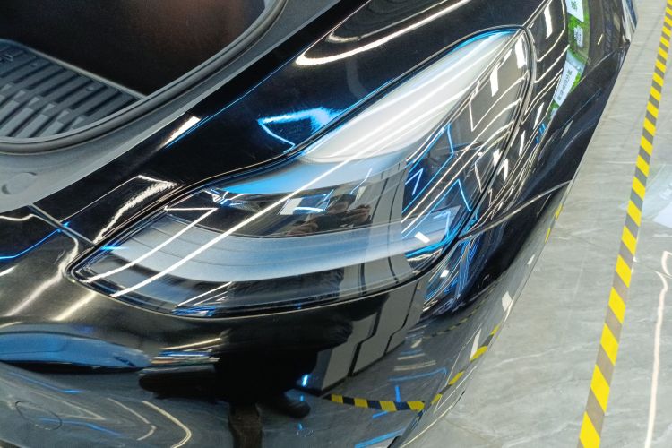 特斯拉 Model Y 2022款 长续航全轮驱动版局部细节36