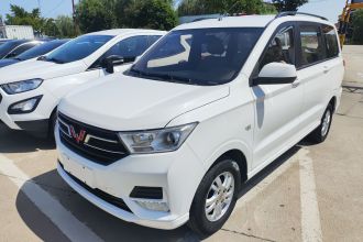 五菱汽车 五菱宏光 2021款 1.5L改款 S舒适型 液压助力LAR