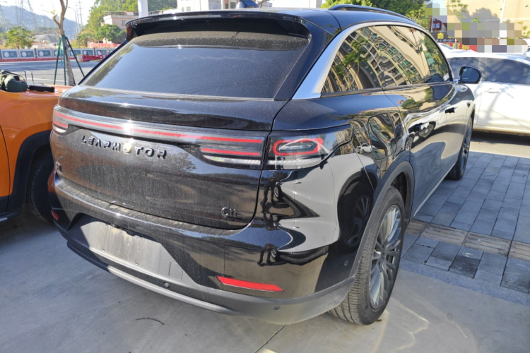 零跑汽车 零跑C11 2023款 增程 285智享版车身外观7