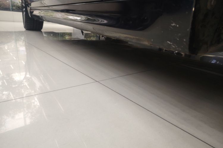 宝马5系 2018款 525Li M运动套装局部细节9001