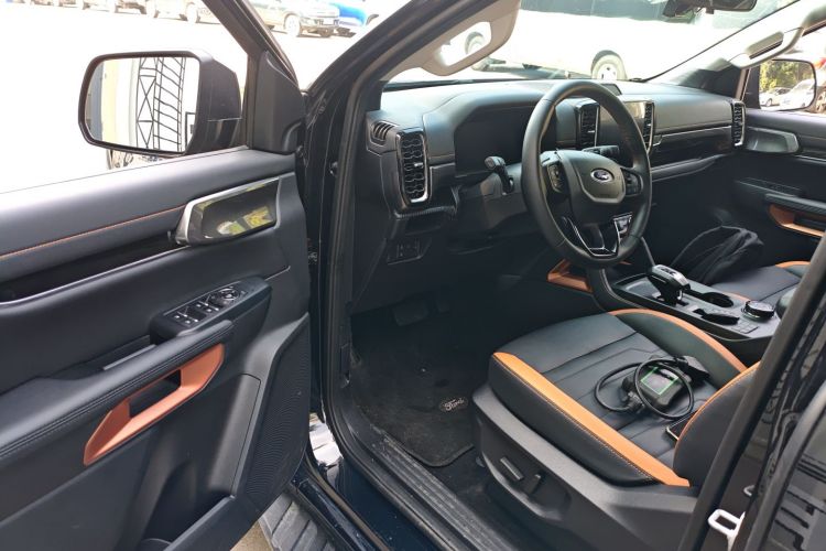 福特 游骑侠Ranger 2023款 探迹四驱自动版 汽油中控内饰20