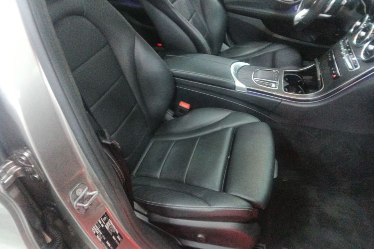 奔驰C级 2021款 C 200 L 时尚型运动版局部细节41