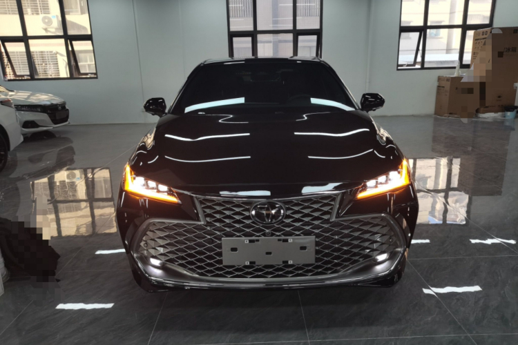 丰田 亚洲龙 2024款 双擎 2.5L XLE尊贵版车身外观2