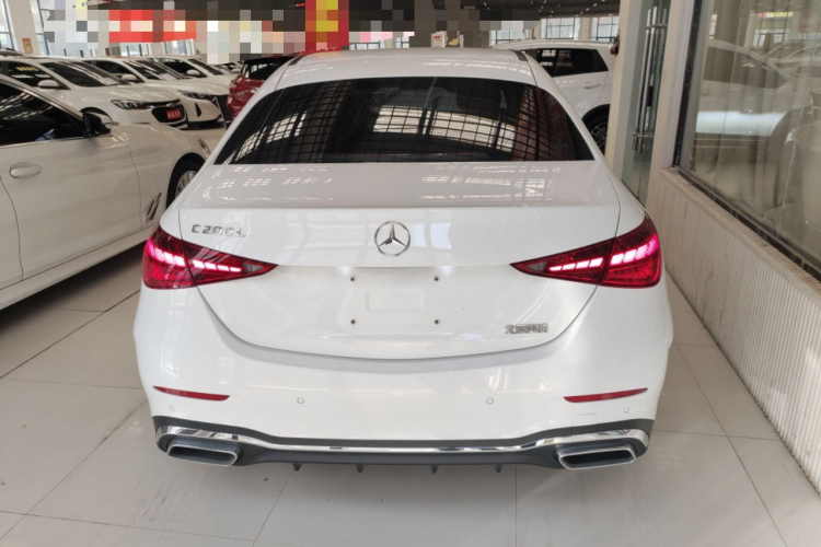 奔驰C级 2022款 改款 C 200 L 运动版车身外观6