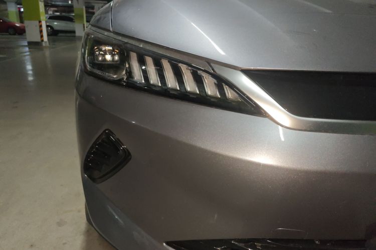 比亚迪 秦PLUS 2025款 EV 智驾版 510KM进取型车身外观8