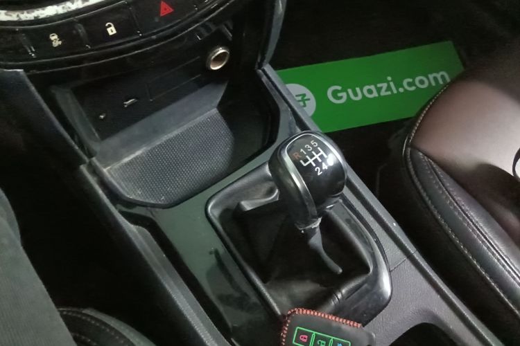 海马S7 2017款 1.8T 手动豪华版中控内饰18