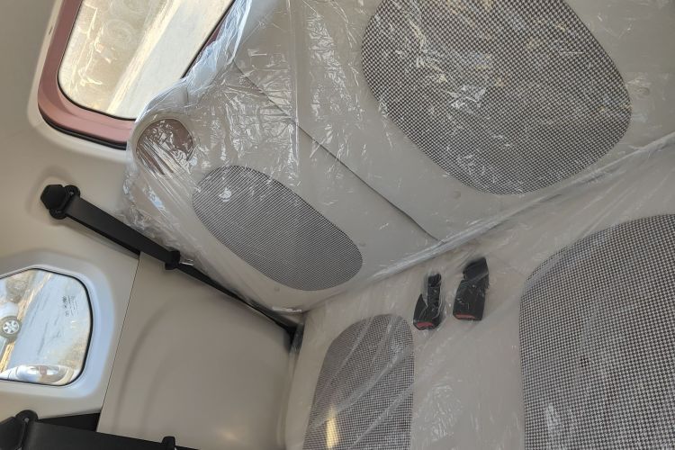 奔腾小马 2026款 222km 萌趣马 Plus中控内饰21