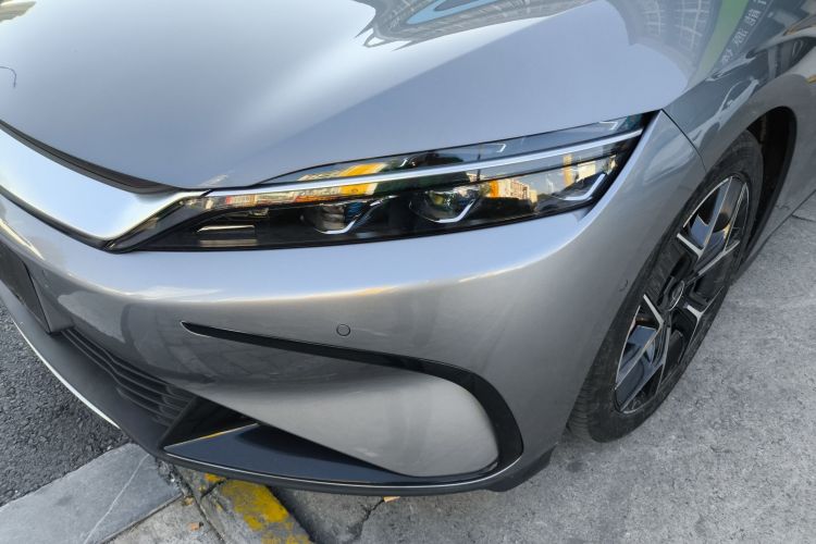 比亚迪 汉 2022款 EV 创世版 715KM前驱旗舰型局部细节36