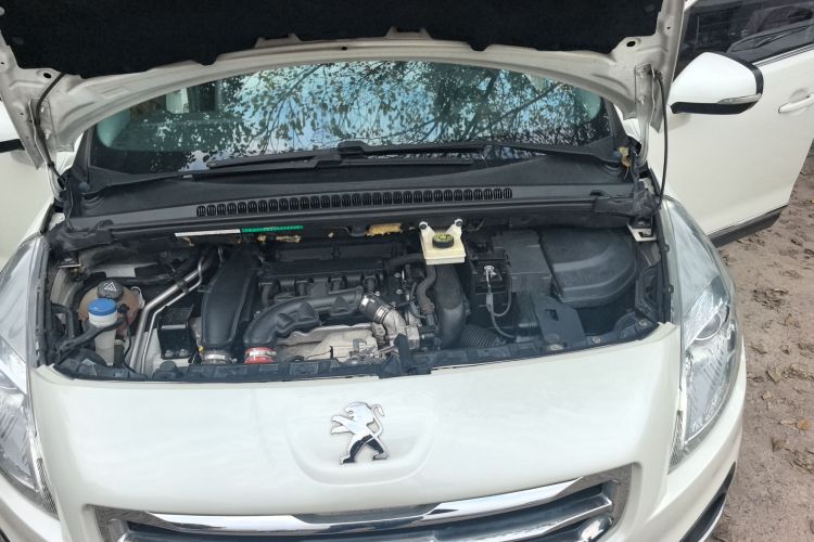 标致3008 2013款 1.6THP 自动至尚版局部细节24