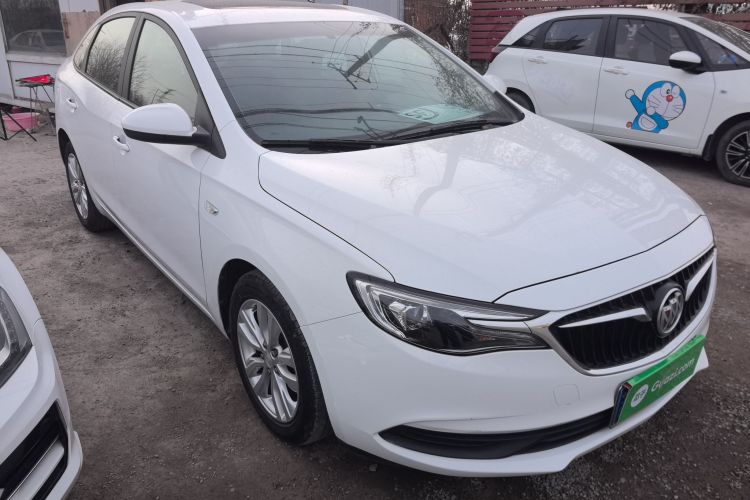 别克 英朗 2021款 改款 典范 1.5L 自动精英型车身外观3