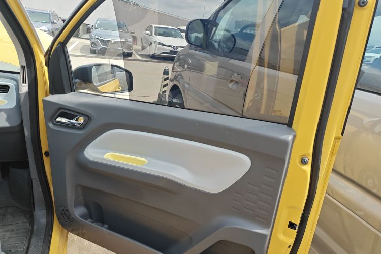 五菱汽车 宏光MINIEV 2021款 马卡龙臻享款 三元锂中控内饰42