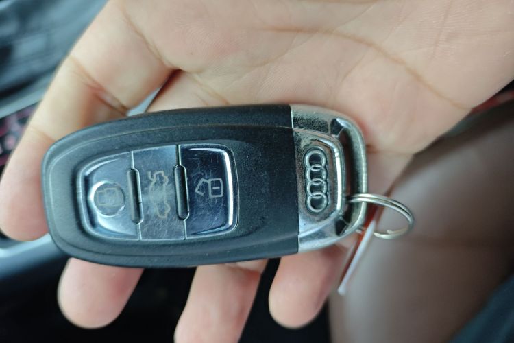 奥迪A6L 2014款 TFSI 舒适型中控内饰11