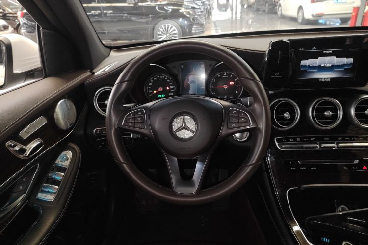 奔驰GLC 2018款 GLC 260 4MATIC 豪华型中控内饰13