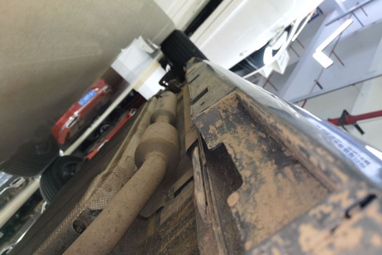 比亚迪 秦PLUS 2024款  荣耀版 DM-i 120KM超越型局部细节9001