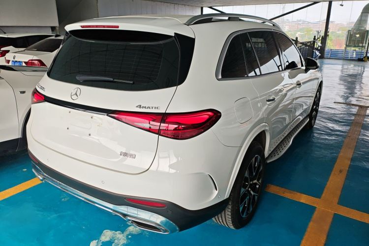 奔驰GLC 2023款 GLC 260 L 4MATIC 豪华型 7座车身外观7