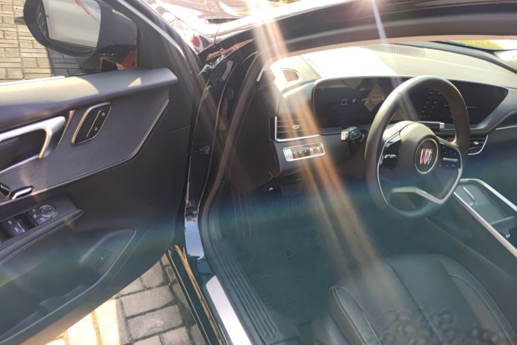 别克 君越 2024款 28T 越尊版中控内饰20