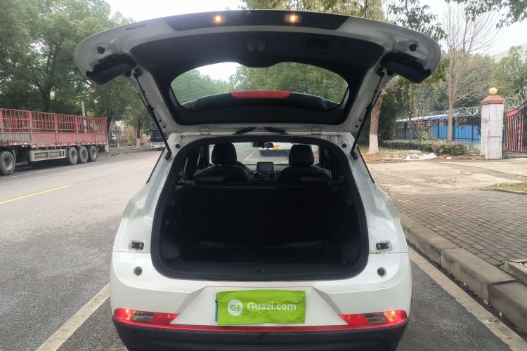 东风风光 风光500 2021款 1.5L CVT乐享型机舱底盘23