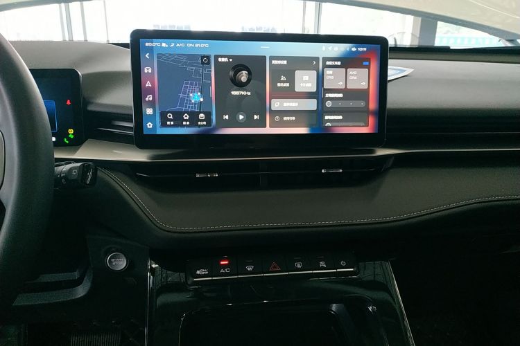 哈弗H6 2022款 第三代 1.5T 自动两驱Max中控内饰16