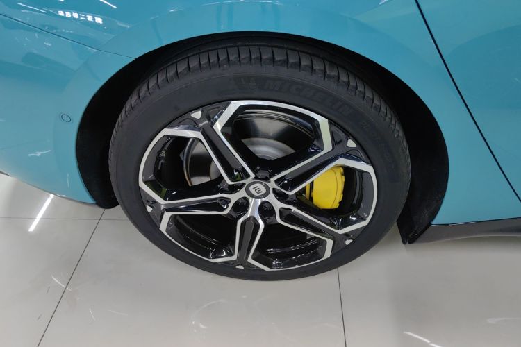 小米汽车 小米SU7 2024款 后驱超长续航高阶智驾Pro版车身外观6008