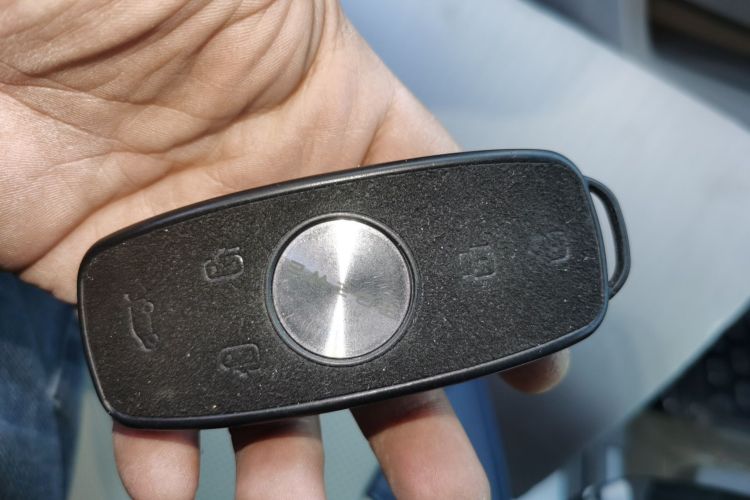 荣威iMAX8 2021款 400TGI Supreme系列尊荣版中控内饰7001