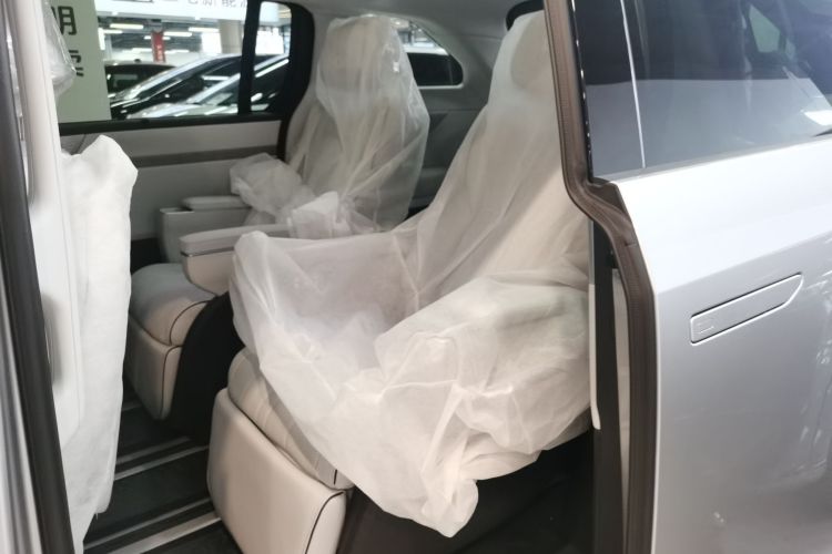 小鹏X9 2026款 增程版 1602 Ultra中控内饰7004