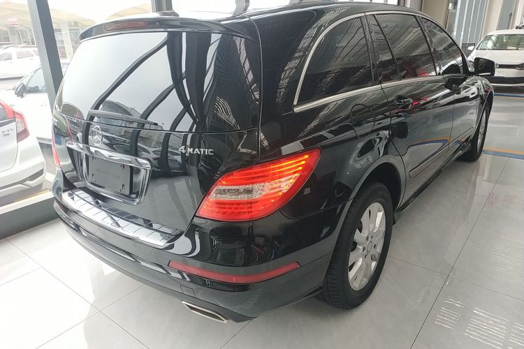 奔驰R级 2017款 R 320 4MATIC 商务型臻藏版车身外观6005