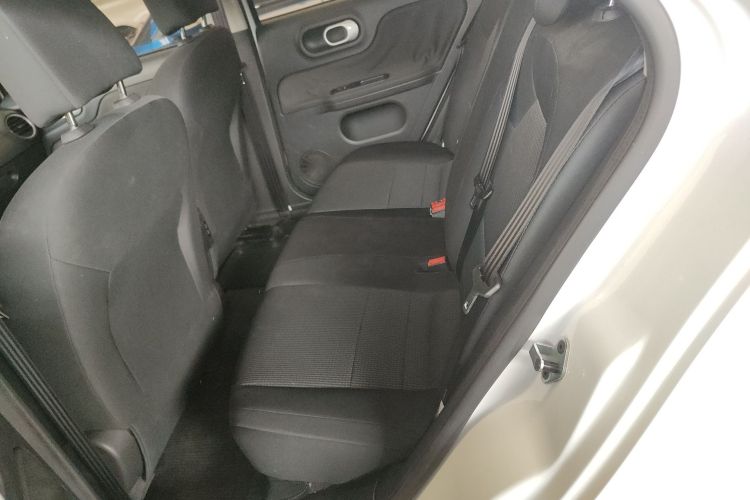 名爵3 2016款 1.3L 手动舒适版中控内饰7004