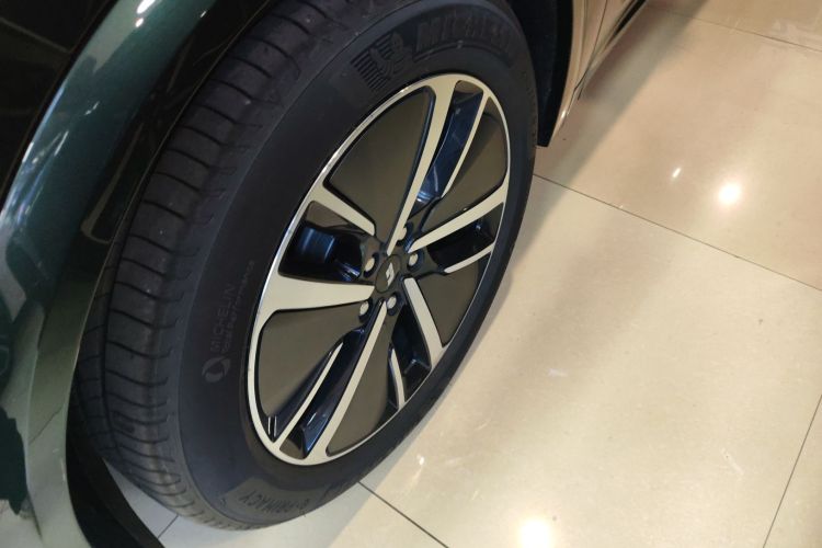 理想汽车 理想L7 2024款 Pro车身外观6007