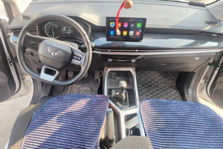 五菱汽车 五菱佳辰 2022款 1.5L 手动乐享精英型中控内饰12