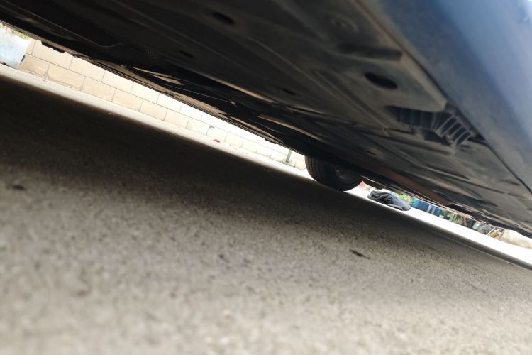 宝马3系 2019款 320i M运动曜夜版局部细节9002