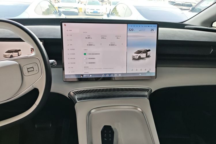 小鹏X9 2024款 640四驱高性能Max中控内饰16