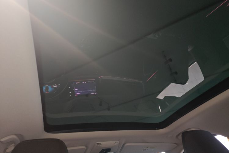 宝马iX1 2023款 eDrive25L M运动套装中控内饰22