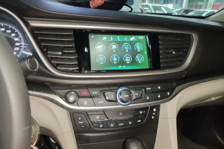 别克 英朗 2019款 15T 双离合互联精英型 国VI中控内饰16