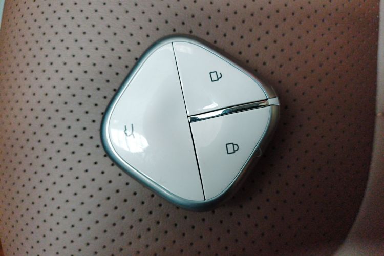 五菱汽车 五菱缤果 2024款 333km 悦享款中控内饰7001