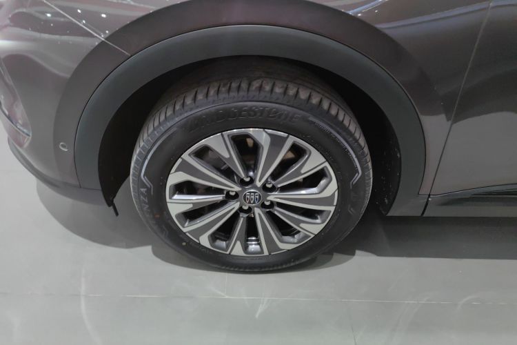 别克 2024款 昂科威Plus 28T 四驱尊享版车身外观6007