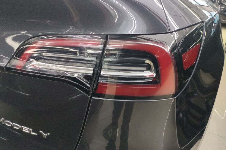 特斯拉 Model Y 2024款 长续航全轮驱动版车身外观6006