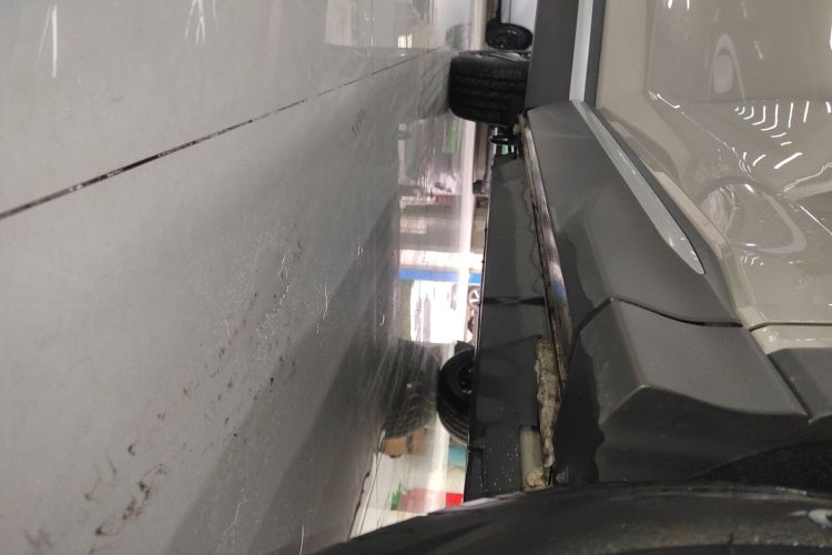 比亚迪 宋PLUS新能源 2025款 EV 智驾版 520km 尊贵型局部细节9001