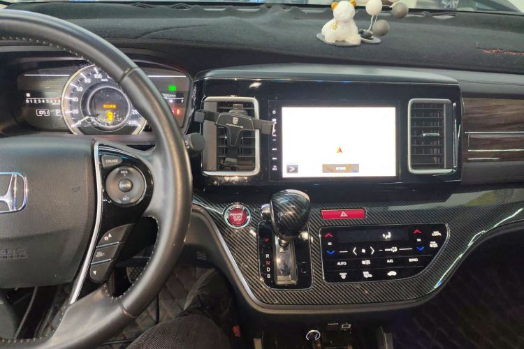 本田 艾力绅 2016款 2.4L 豪华版中控内饰16