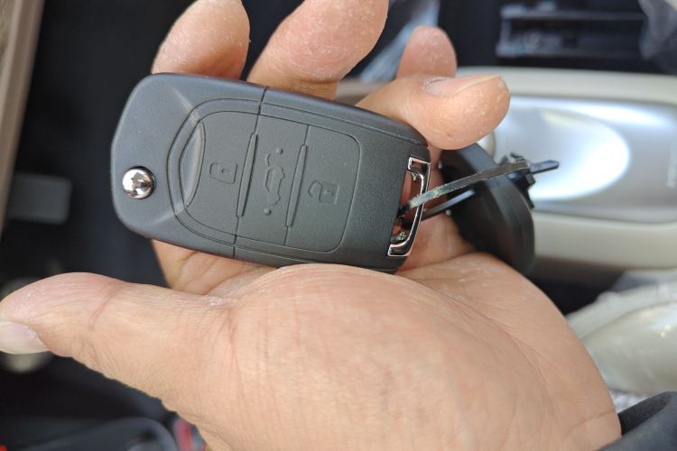 五菱汽车 宏光MINIEV 2025款 四门版 进阶款中控内饰11