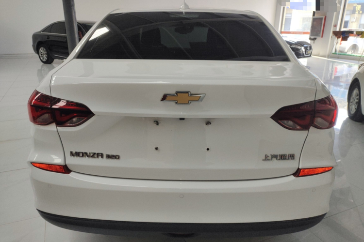 雪佛兰 科鲁泽 2020款 320 自动悦畅版车身外观6