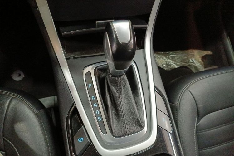 福特 锐界 2018款 改款 EcoBoost 245 两驱铂锐型 5座 国V局部细节18