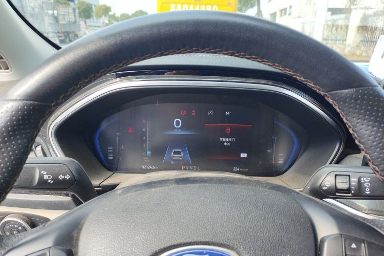 福特 福克斯 2021款 三厢 EcoBoost 180 自动锋潮型中控内饰14