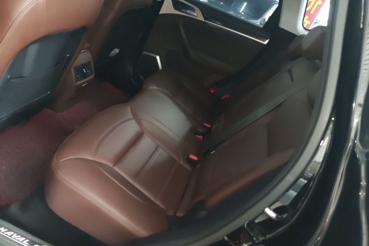 哈弗H7 2018款 改款 蓝标H7 2.0T 自动智享型中控内饰21