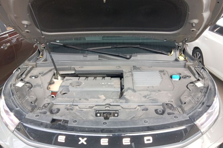 星途凌云 2023款 300T 两驱星耀版机舱底盘24