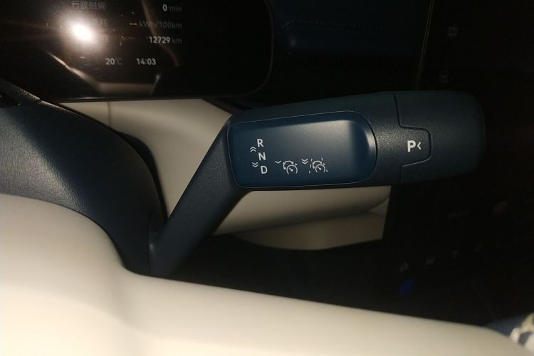 极氪007 2025款 长续航后驱智驾版 100kWh中控内饰18