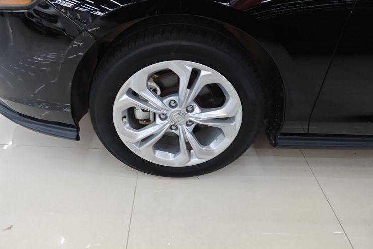 本田 雅阁 2023款 260TURBO 智享版车身外观6007