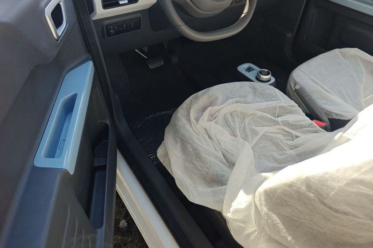 吉利银河 2024款 熊猫mini 200km 耐力熊中控内饰20