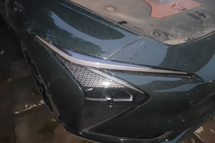 智己汽车 智己L7 2022款 Dynamic车身外观8