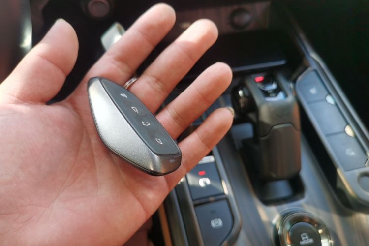 哈弗猛龙新能源 2024款 Hi4 102 Pro中控内饰11